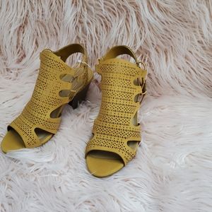 City Classified women heels size 8